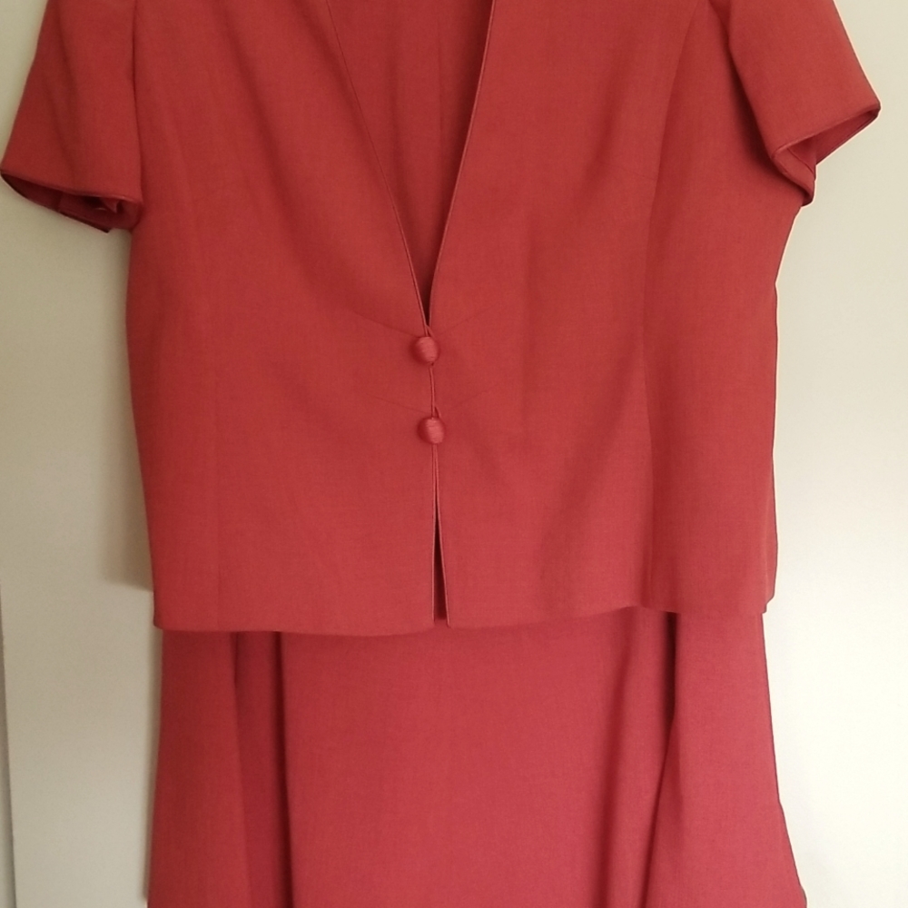 2 piece dress, short sleeve top with matching skirt